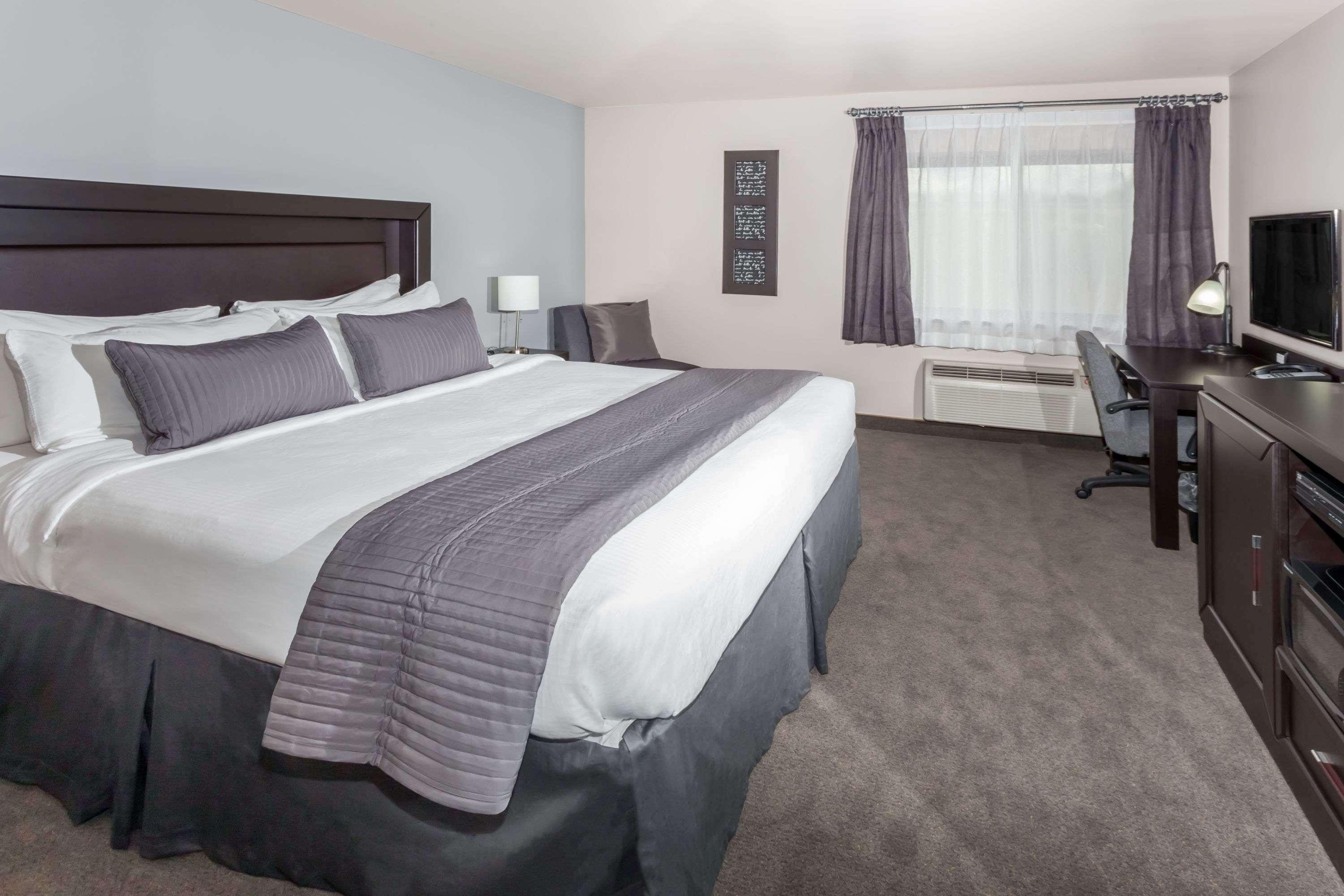Baymont By Wyndham Glenview Hotel Bagian luar foto