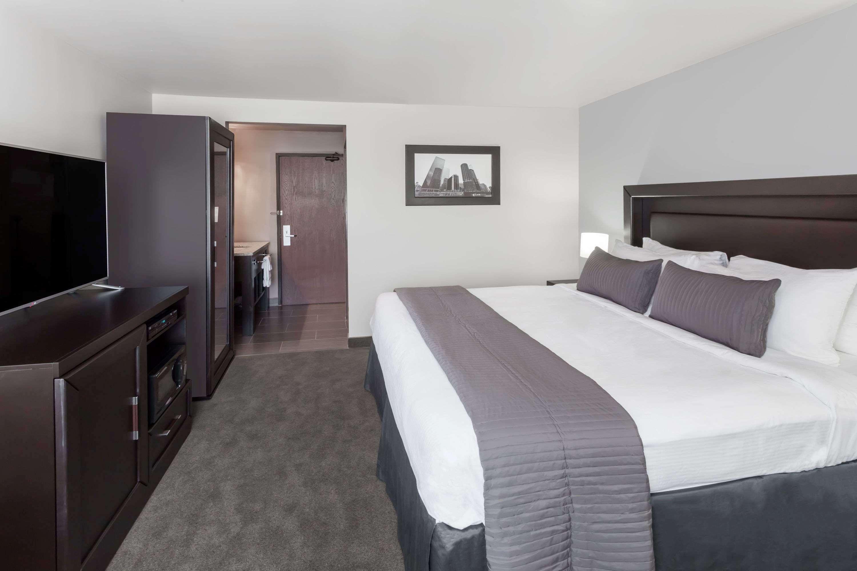 Baymont By Wyndham Glenview Hotel Bagian luar foto