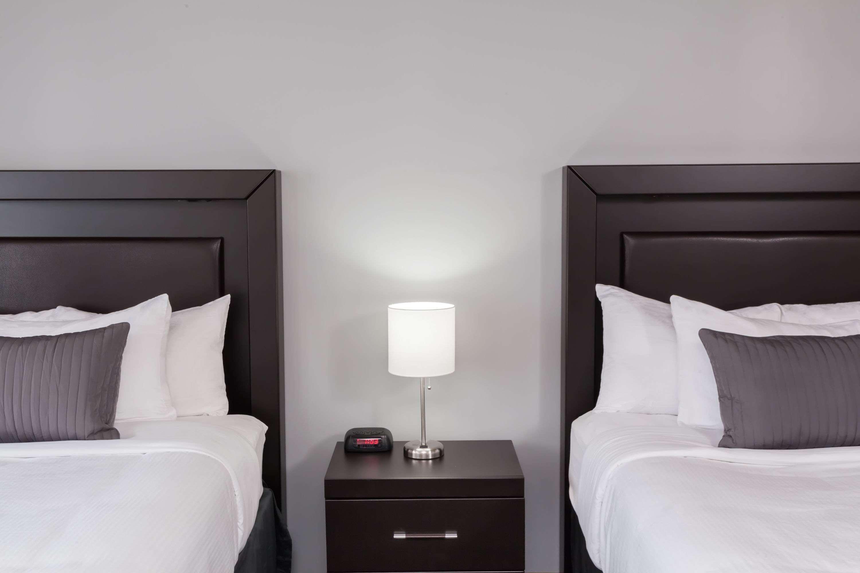 Baymont By Wyndham Glenview Hotel Bagian luar foto